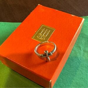 James Avery Sterling Silver 925 Ring with Cross Design size unknown
